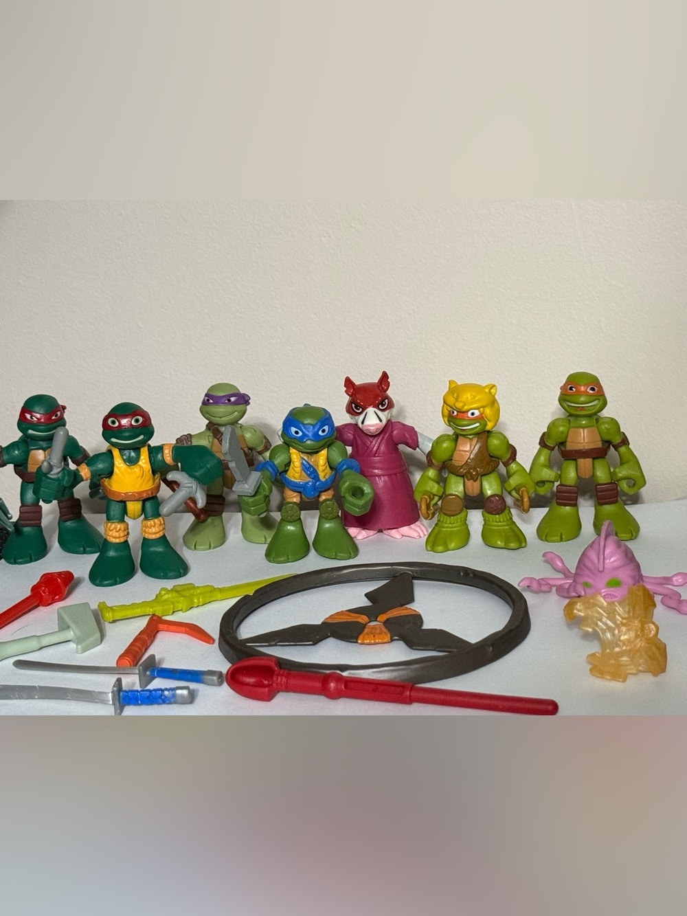 Teenage Mutant Ninja Turtles Figure Lot w/ Accessories + Villains TMNT Bundle